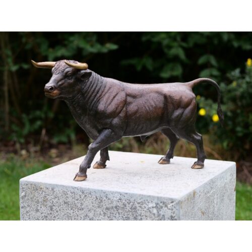 Bronzartes bronzen beeld 'Stier'