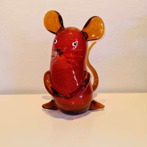 Design glas beeld 'Rode muis'