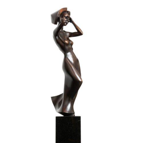Frans van Straaten bronzen beeld 'In de wind'