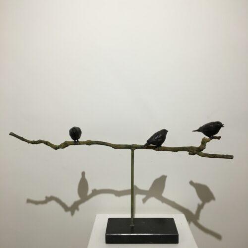 Rob Nagtzaam bronzen beeld vogeltjes op tak